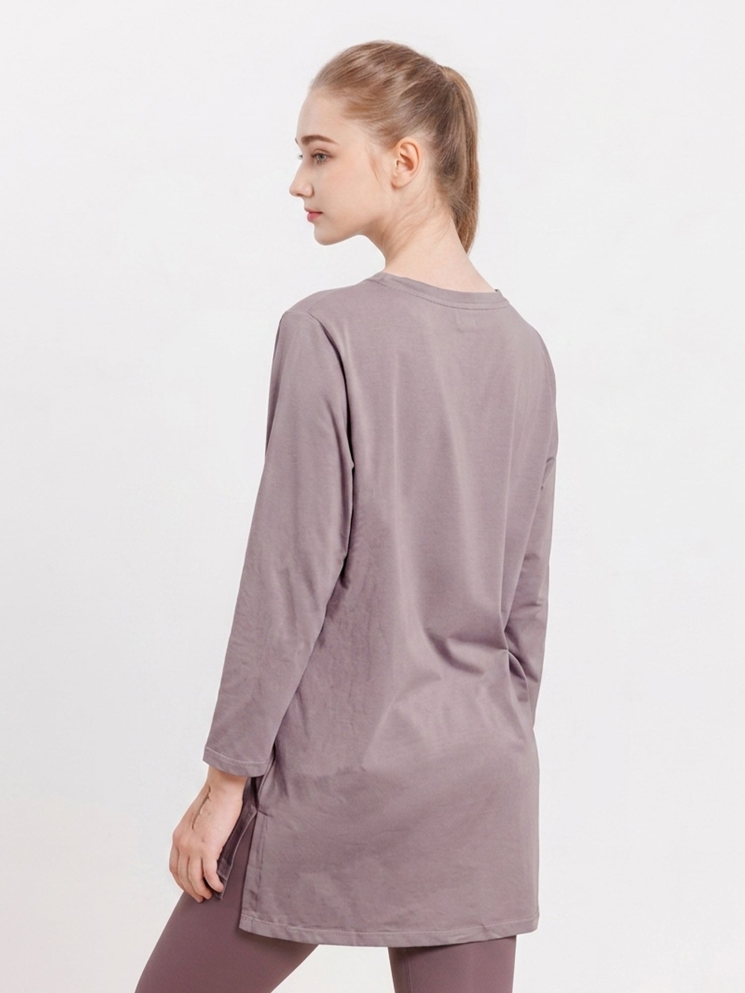 [Loopa] ルーパ エッセンシャル L/S Tシャツ ヨガトップス / ヨガウェア 22SS