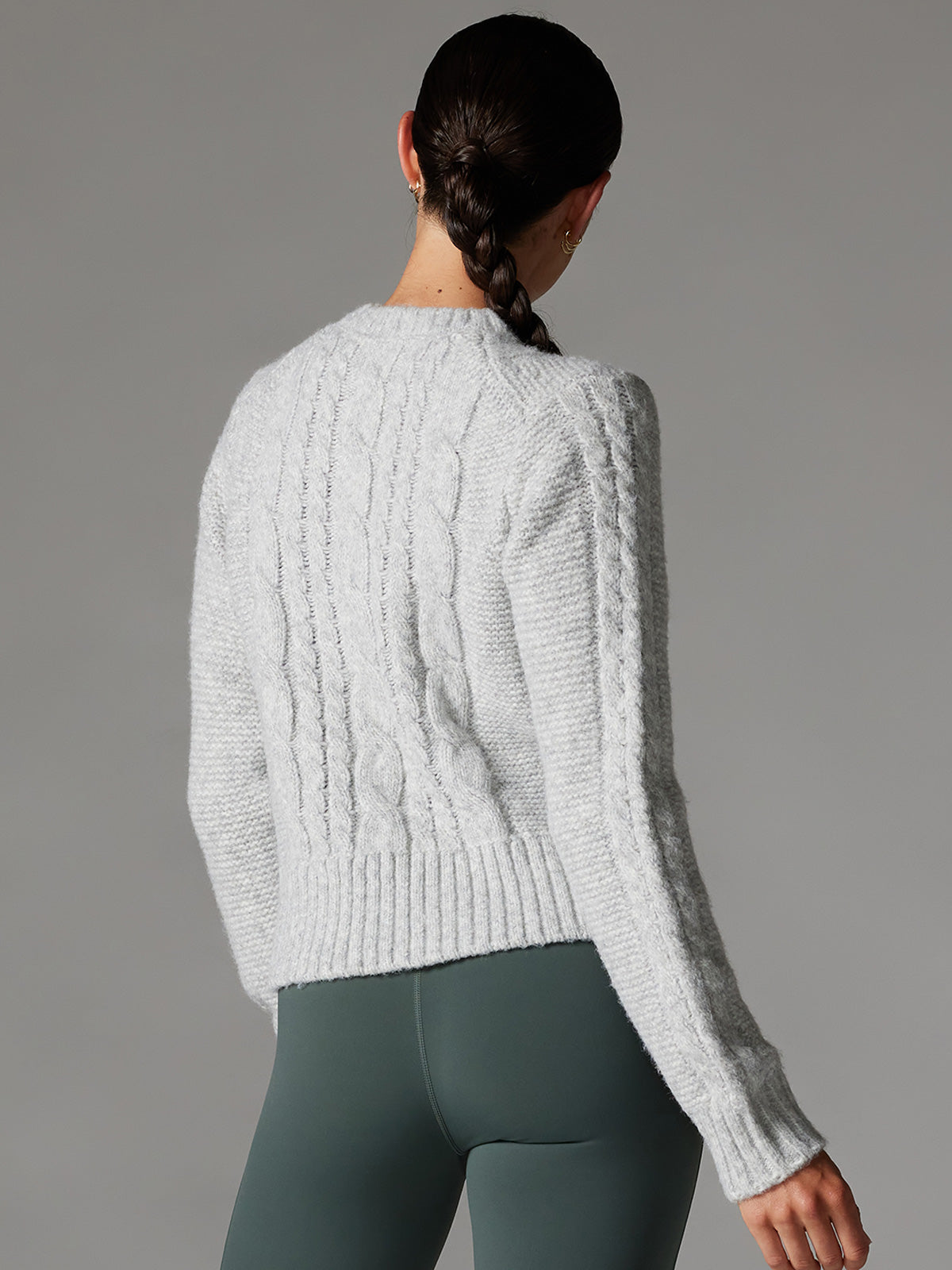 [TAVI by ToeSox] クラシックケーブルセーター Classic Cable Sweater ／タビ レディース トップス ヨガ ピラティス 防寒 24FW-Puravida! プラヴィダ　ヨガ ピラティス フィットネスショップ