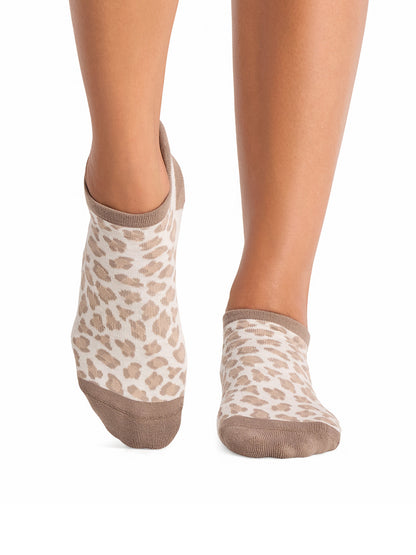 [TAVI by TOESOX] Savvy Grip Socks / Yoga Pilates Anti-Slip Socks 25SS_D2