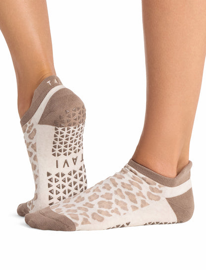 [TAVI by TOESOX] Savvy Grip Socks / Yoga Pilates Anti-Slip Socks 25SS_D2