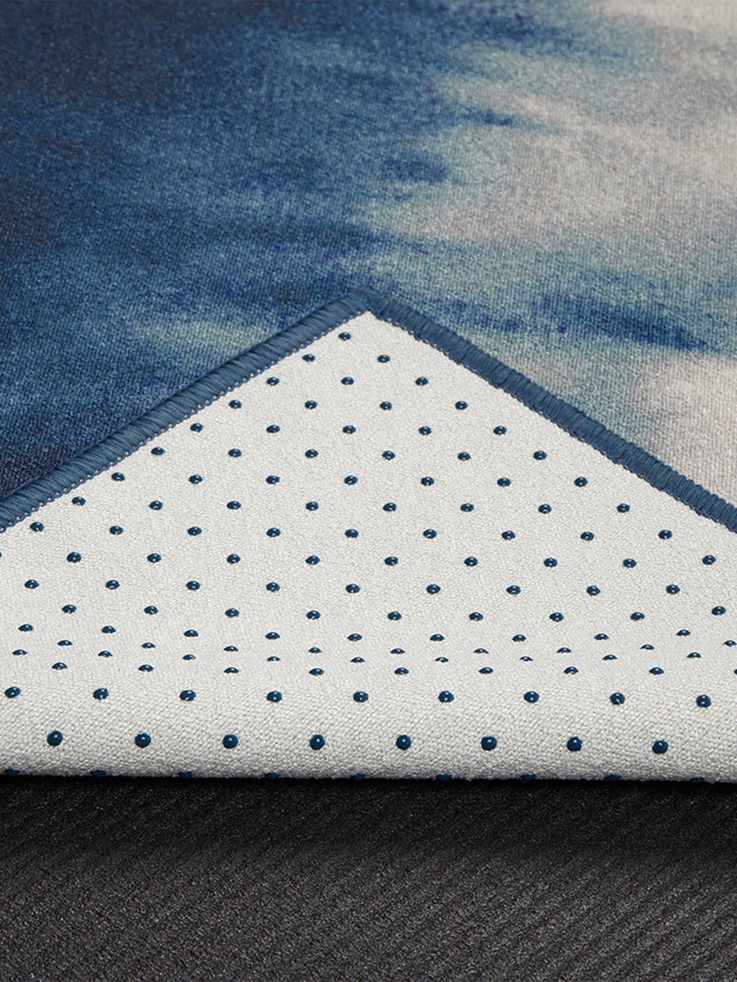 [Manduka]YOGITOES rスキッドレス マット 柄 プリント / ヨギトース ヨガラグ ヨガタオル マンドゥカ  26SS 2602