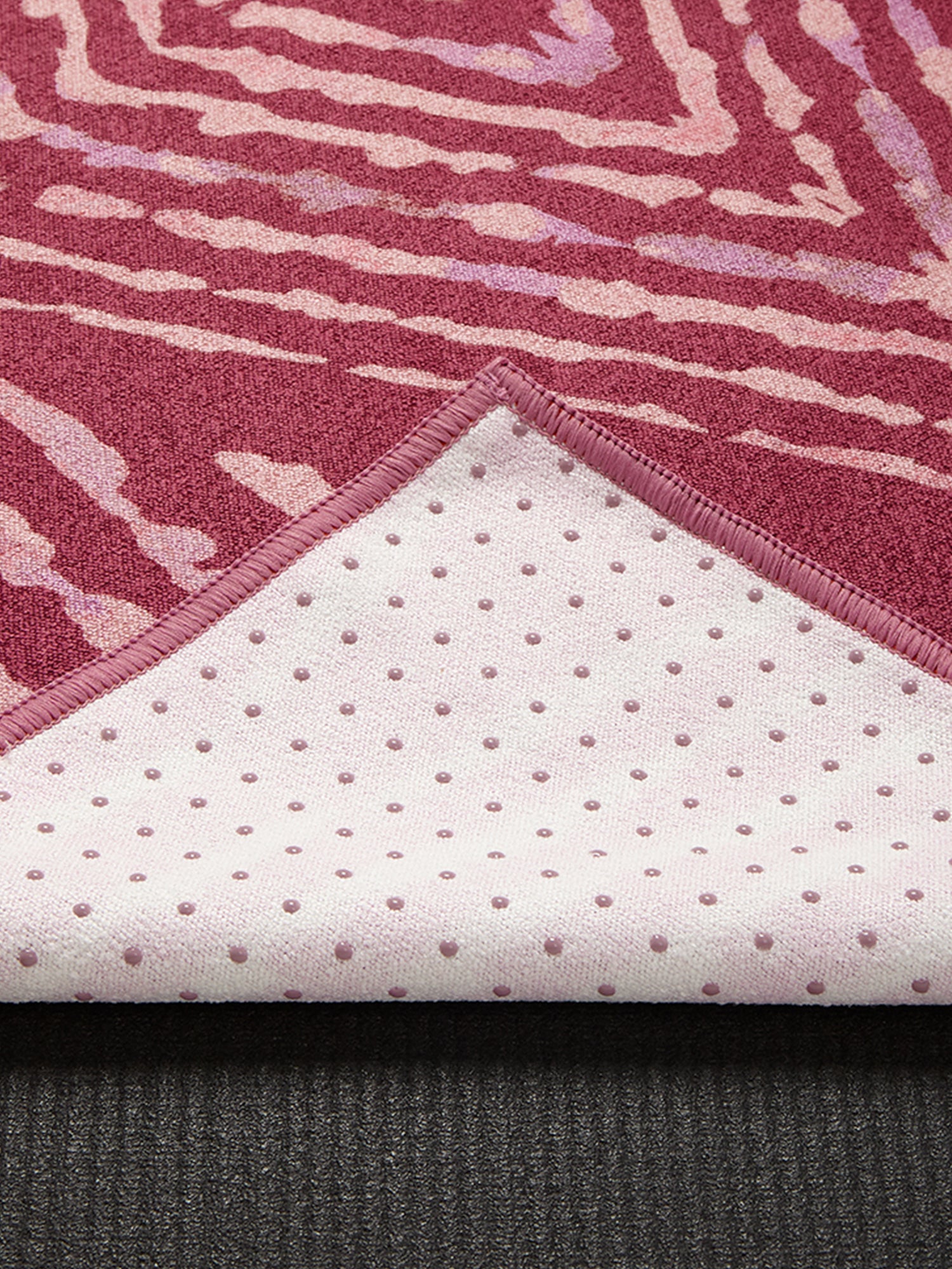 [Manduka]YOGITOES rスキッドレス マット 柄 プリント / ヨギトース ヨガラグ ヨガタオル マンドゥカ  26FW 2602