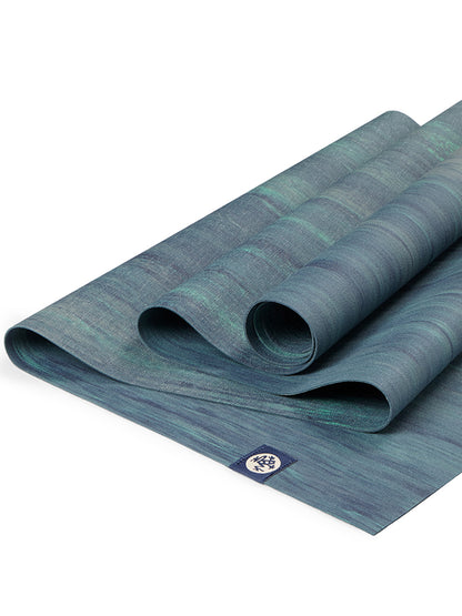 [Manduka] eko super lite エコ スーパーライト トラベル ヨガマット (1.5mm) 折りたたみ / eKO Super Lite Travel Yoga Mat マンドゥカ 軽量  26SS