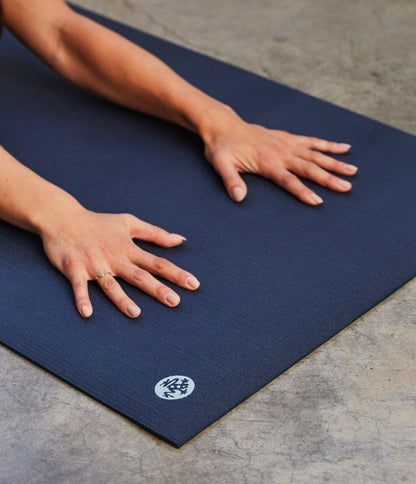 [屋内用][レンタル商品] PROlite ヨガマット（5mm） / MANDUKA PRO LITE 100_1 -Manduka マンドゥカ ヨガマット ヨガグッズ ヨガウェア ヨガ