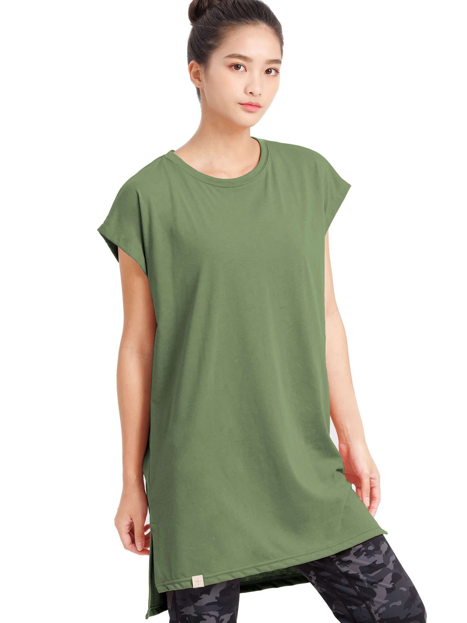 [Loopa] ルーパ サイドスリット チュニック Tee side slit tunic tee / ヨガトップス ヨガウェア Tシャツ [A] 20_1-Puravida! プラヴィダ　ヨガ ピラティス フィットネスショップ