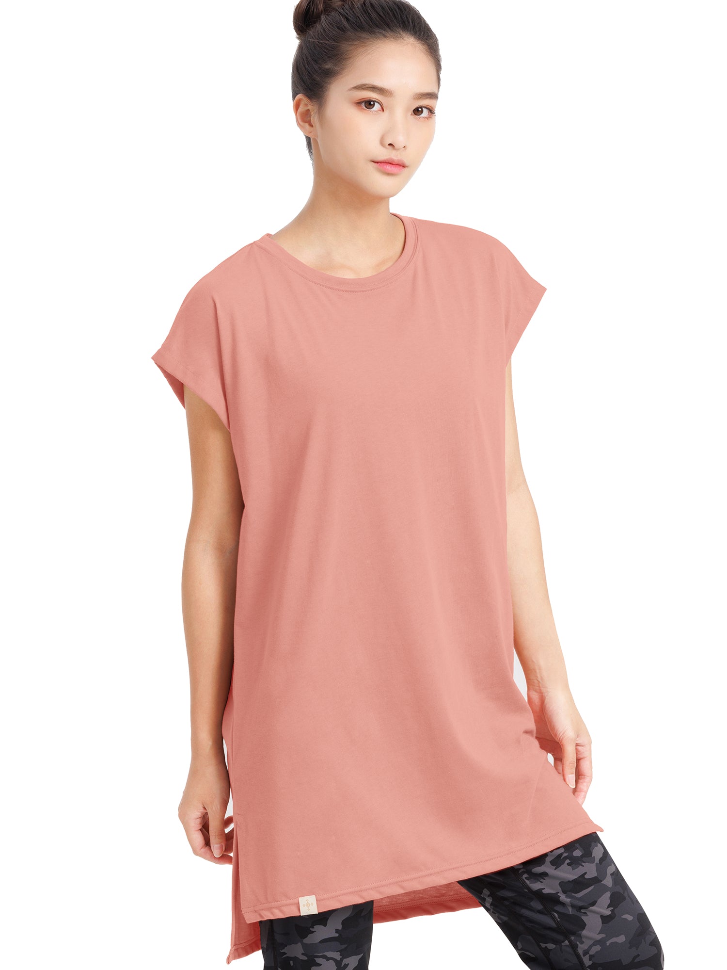 [Loopa] ルーパ サイドスリット チュニック Tee side slit tunic tee / ヨガトップス ヨガウェア Tシャツ [A] 20_1-Puravida! プラヴィダ　ヨガ ピラティス フィットネスショップ