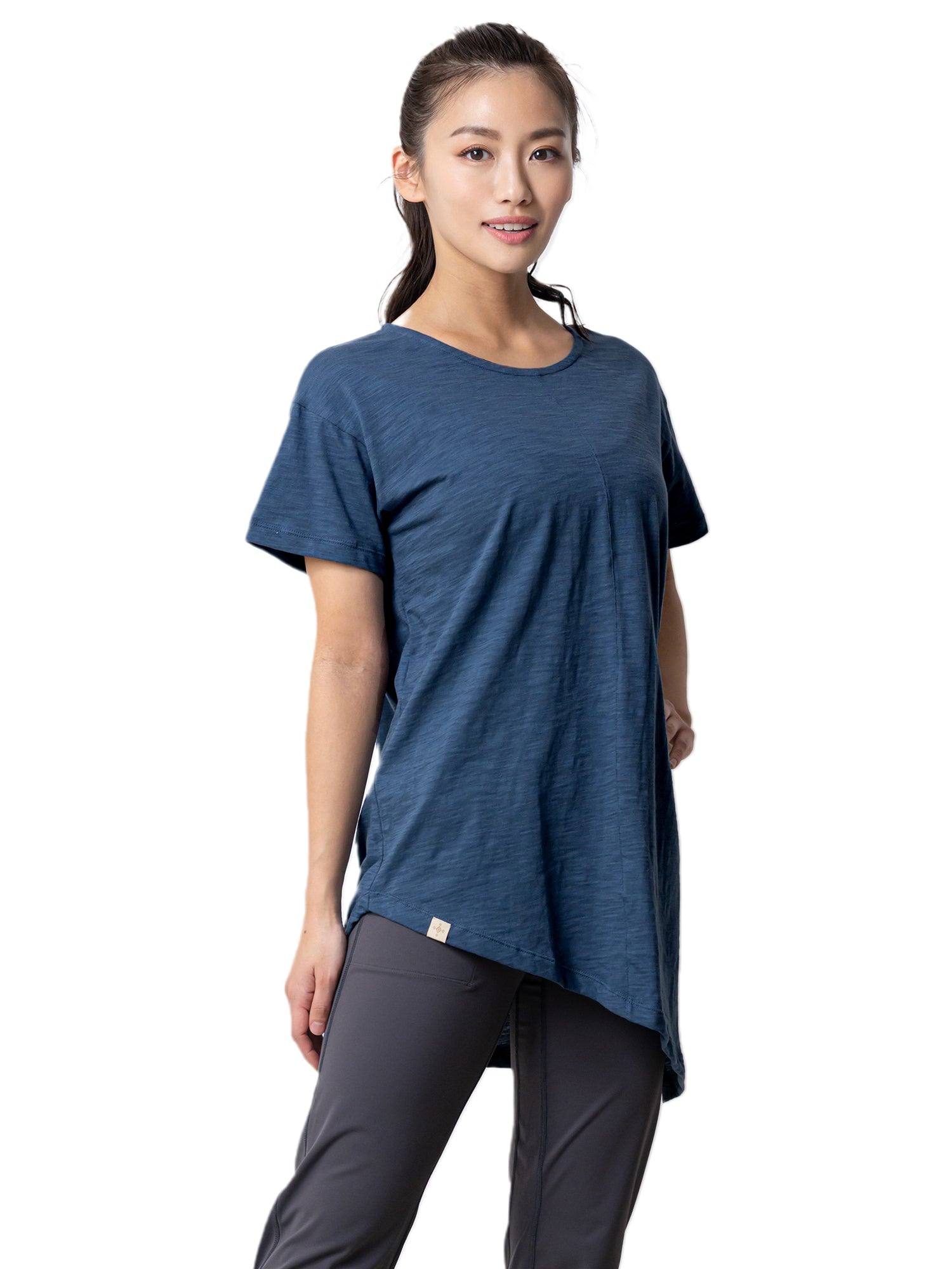 [Loopa] ルーパ 2.0 アシメトリカル 2way Tシャツ Asymetrical 2way Yoga Tee ヨガトップス / ヨガウェア [SOFF]-Puravida! プラヴィダ　ヨガ ピラティス フィットネスショップ