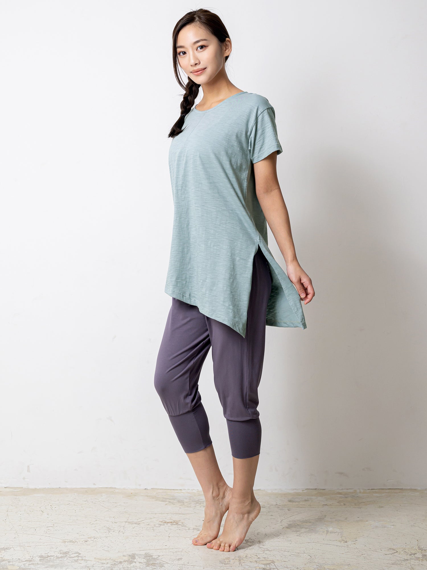 [Loopa] ルーパ 2.0 アシメトリカル 2way Tシャツ Asymetrical 2way Yoga Tee ヨガトップス / ヨガウェア [SOFF]-Puravida! プラヴィダ　ヨガ ピラティス フィットネスショップ