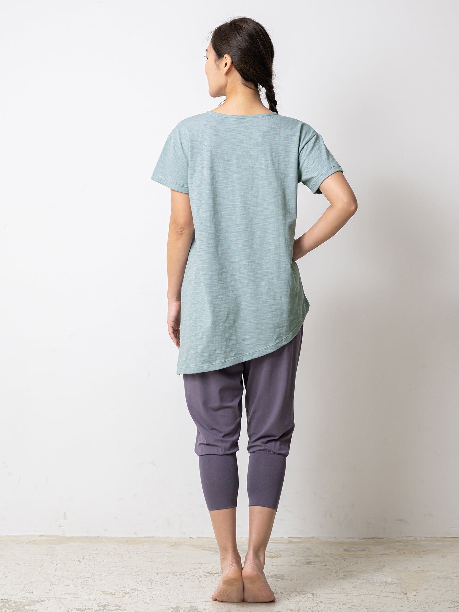 [Loopa] ルーパ 2.0 アシメトリカル 2way Tシャツ Asymetrical 2way Yoga Tee ヨガトップス / ヨガウェア [SOFF]-Puravida! プラヴィダ　ヨガ ピラティス フィットネスショップ