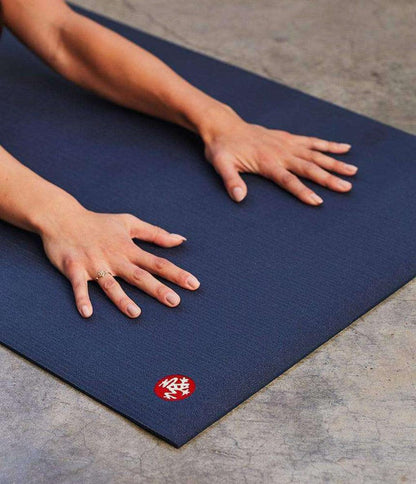 [Manduka] PROlite プロライト ヨガマット (5mm) / PROlite Yoga Mat マンドゥカ 厚手 軽量 24FW-Puravida! プラヴィダ　ヨガ ピラティス フィットネスショップ