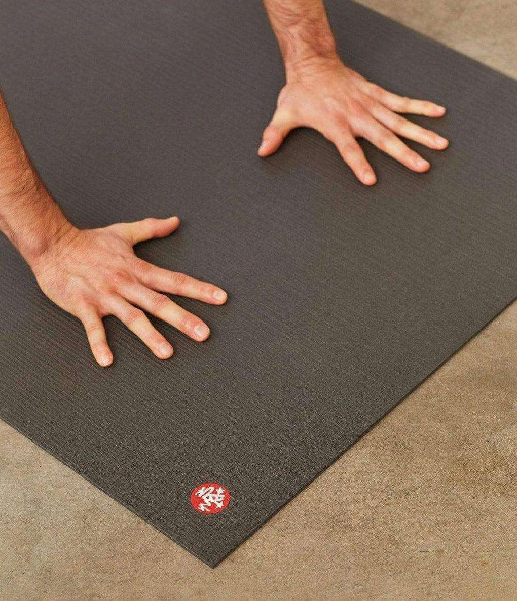 限定SALE][Manduka] ブラックマット PRO プロ (6mm／長さ180cm